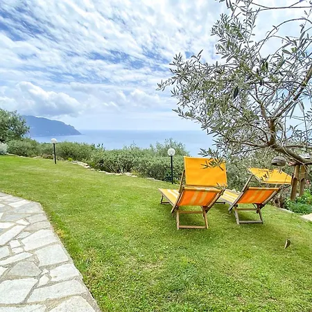Holiday home Awesome In With Wifi