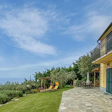 Holiday home Awesome In With Wifi