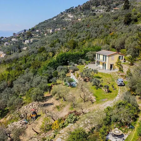 Pet Friendly In Pieve Ligure