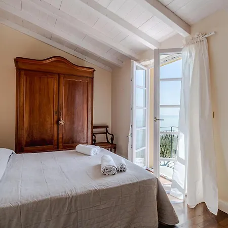Pet Friendly In Pieve Ligure